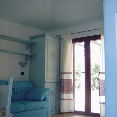 Hotel apartamentowy Rejna Cardedu