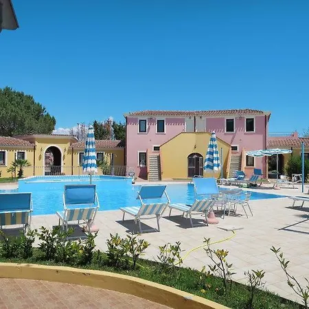 Rejna Aparthotel 4*