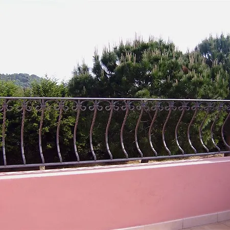 Hotel apartamentowy Rejna Cardedu